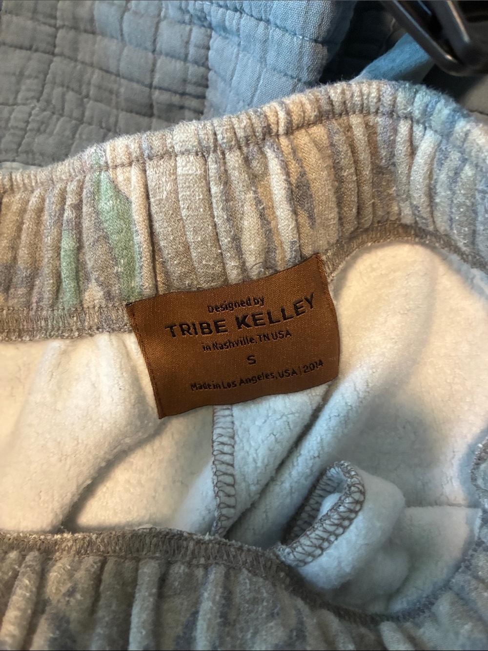 Tribe Kelley Wide Leg Camouflage Lounge Pants in Olive Green - Picture 4 of 4